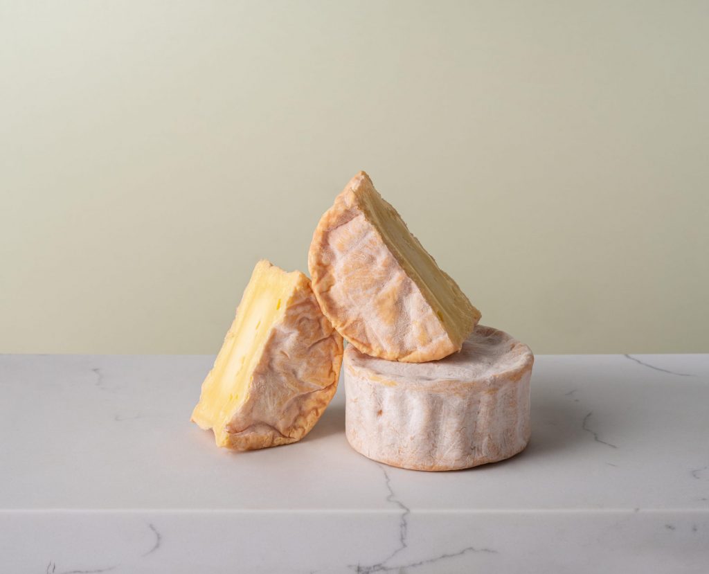 Golden Cenarth Cheese 200g Wales (available from w/c 9th December)